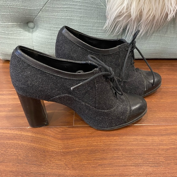 Nine West Oxford Shoes - Picture 2 of 4